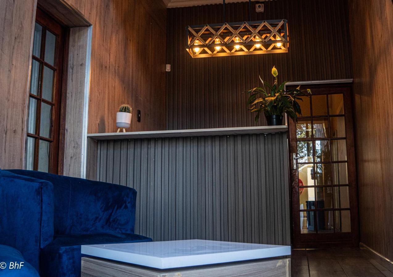 Henry George Guest House Pretoria-Noord Dış mekan fotoğraf