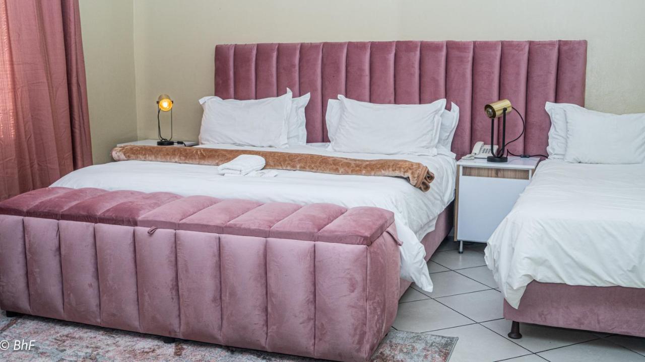 Henry George Guest House Pretoria-Noord Dış mekan fotoğraf
