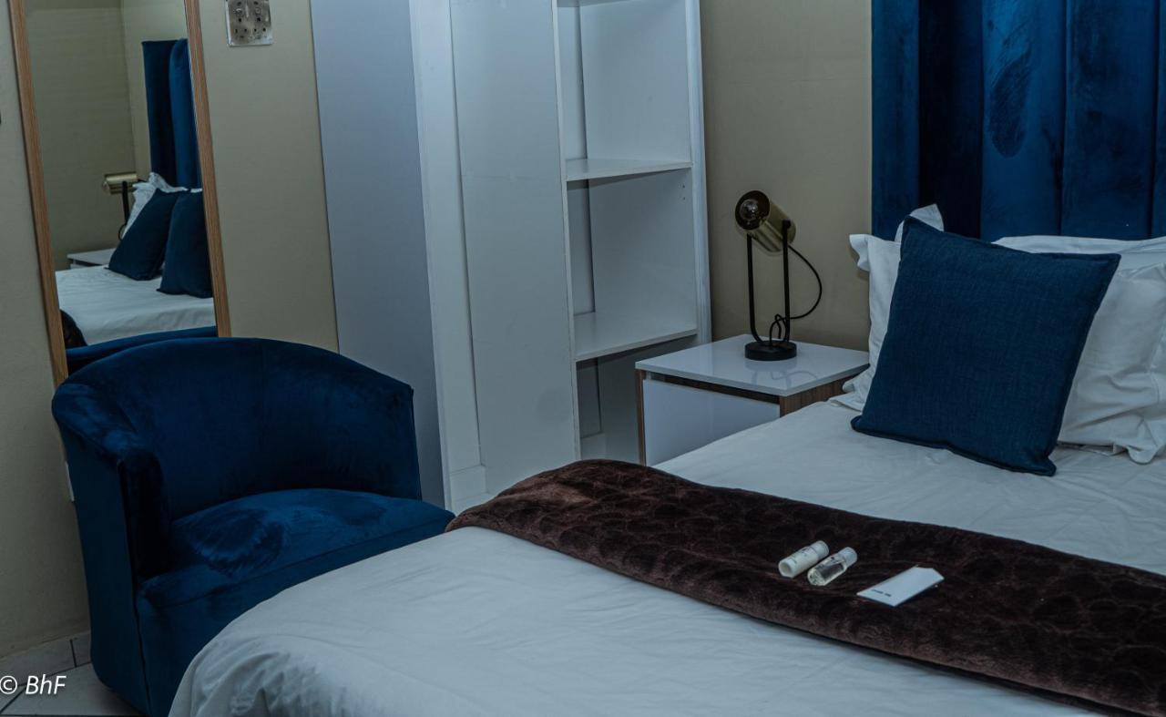 Henry George Guest House Pretoria-Noord Dış mekan fotoğraf