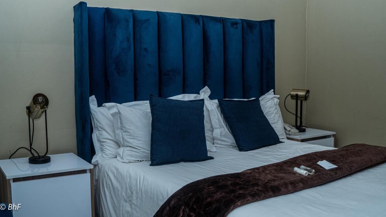 Henry George Guest House Pretoria-Noord Dış mekan fotoğraf