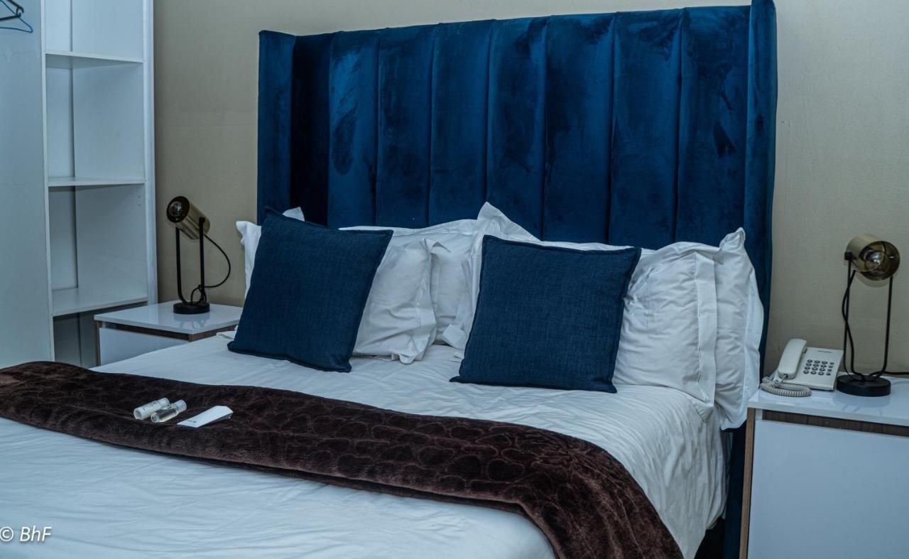Henry George Guest House Pretoria-Noord Dış mekan fotoğraf